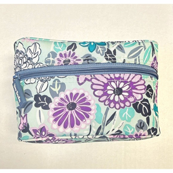 Vera Bradley Handbags - Vera Bradley Floral Makeup Bag Zip w/ Inner Pockets Multicolor Fabric 8x4" NWOT